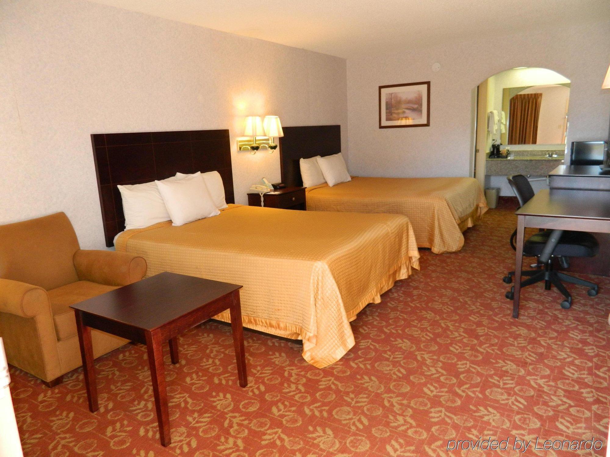 Deluxe Inn And Suites York מראה חיצוני תמונה