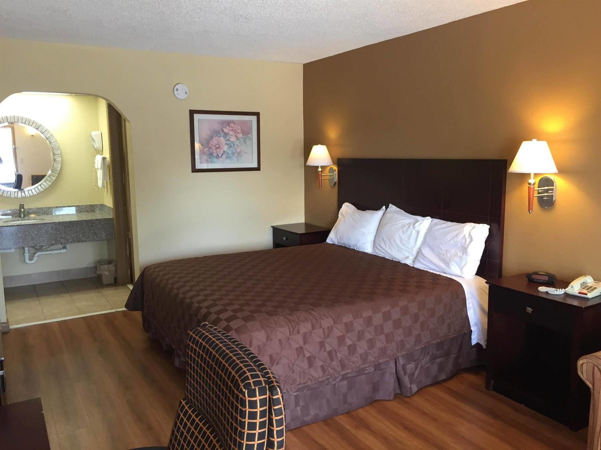 Deluxe Inn And Suites York מראה חיצוני תמונה
